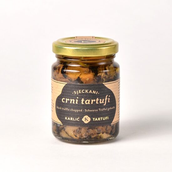 Karlic chopped black truffles